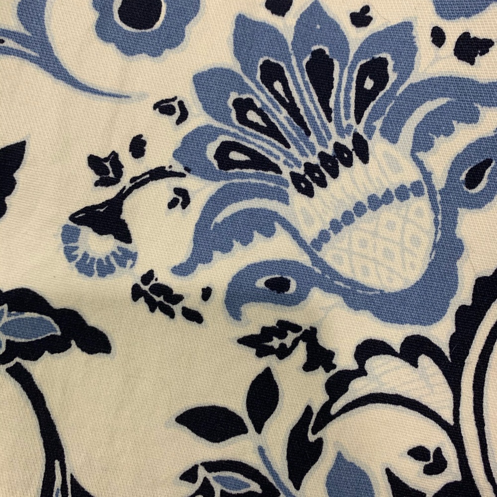 Beautiful pattern skirt - Picture 3 of 4